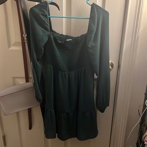 ARITZIA DUPE - Abercrombie dark green babydoll dress